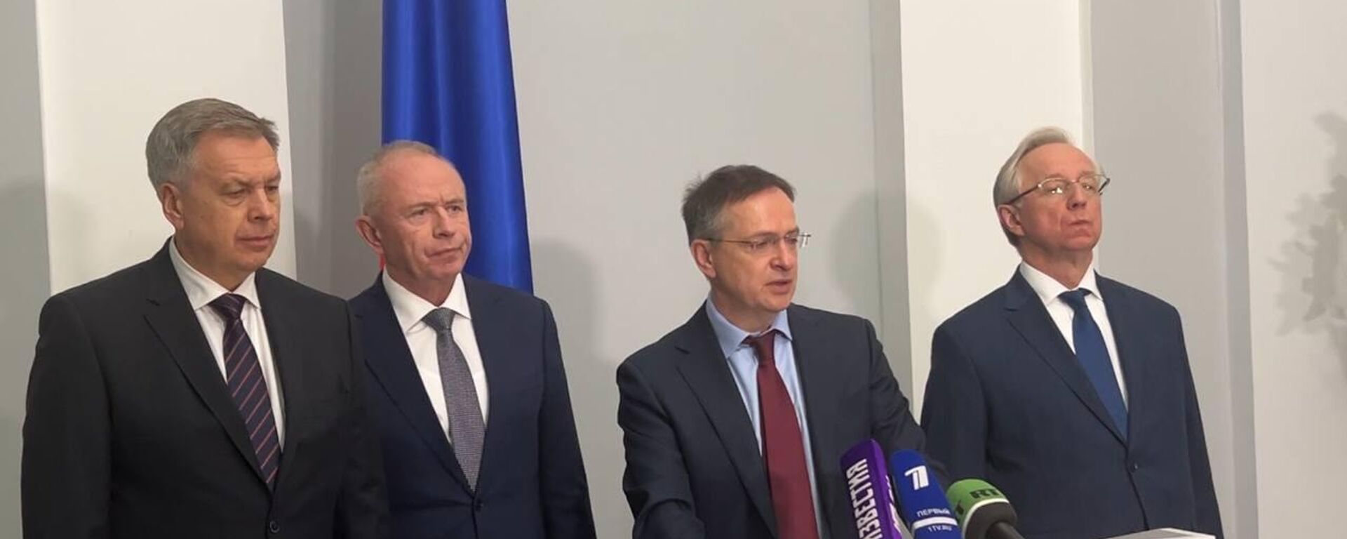 İstanbul görüşmelerinde Rus heyetine başkanlık eden Rusya Devlet Başkanı Yardımcısı Vladimir Medinskiy,  - Sputnik Türkiye, 1920, 15.05.2025