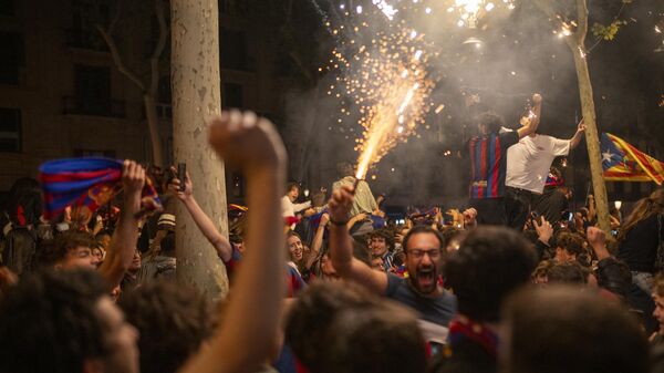 Barcelona lig bitimine 2 hafta kala ilan etti - Sputnik Türkiye