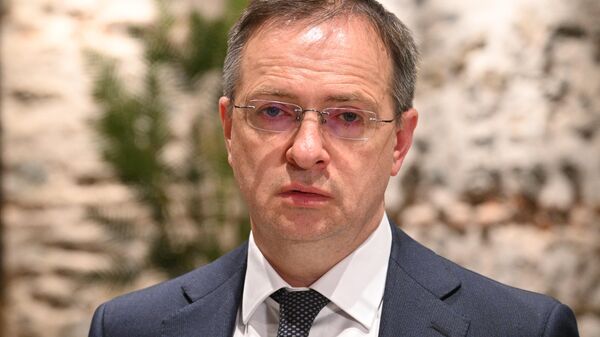 Rusya Devlet Başkan Yardımcısı Vladimir Medinskiy - Sputnik Türkiye