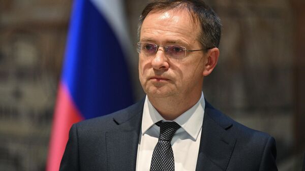 Rusya Devlet Başkan Yardımcısı Vladimir Medinskiy - Sputnik Türkiye