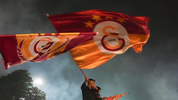 Şampiyon Galatasaray'ın Şampiyonlar Ligi'ndeki muhtemel rakipleri belli oldu - Sputnik Türkiye