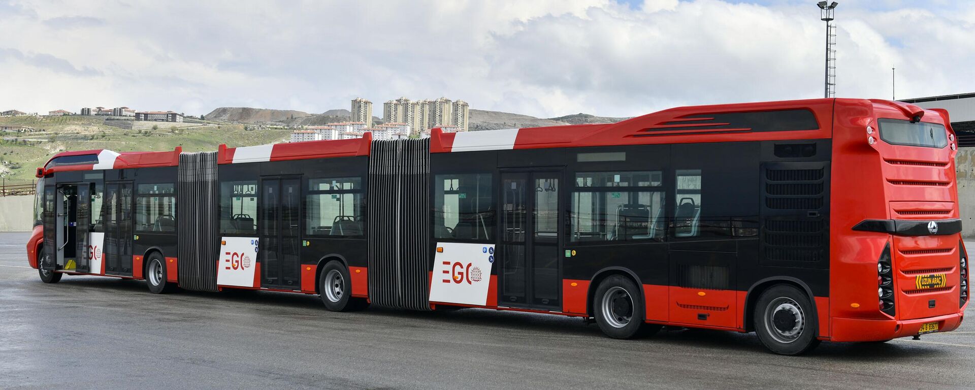 Metrobüs - Sputnik Türkiye, 1920, 20.05.2025