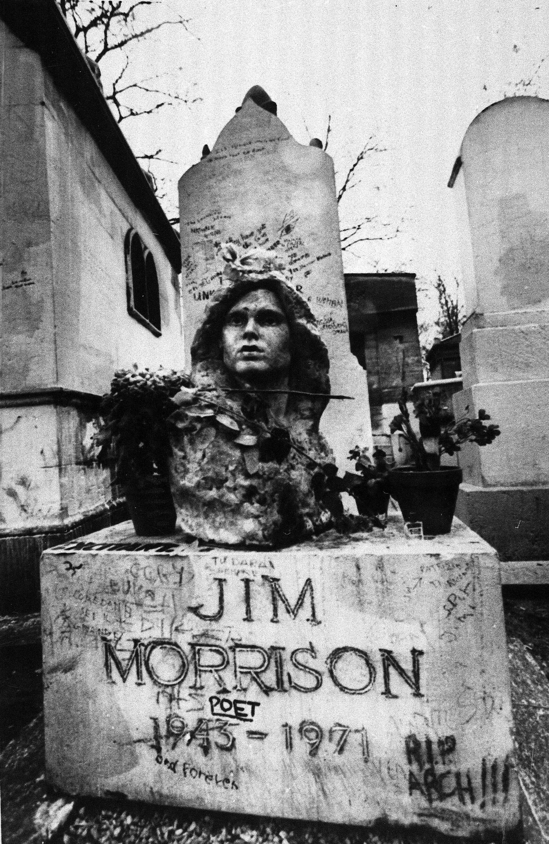 Jim Morrison - Sputnik Türkiye, 1920, 21.05.2025