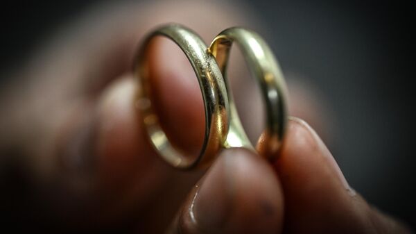 Evlilik Kredisi başvuruları bugün başladı: Krediler ocak ayında artırılacak - Sputnik Türkiye