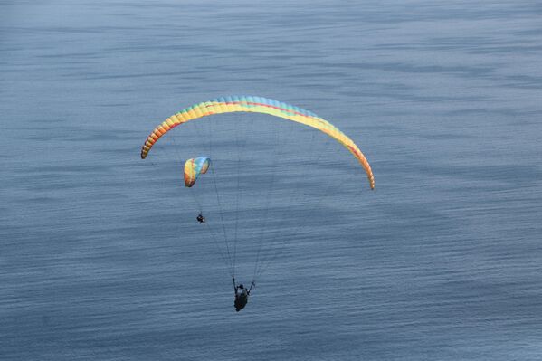 Bu hafta öğrenciler, Marmara Denizi ve Ganos Dağı eteklerindeki ormanların birleştiği Uçmakdere&#x27;ye geldi. - Sputnik Türkiye