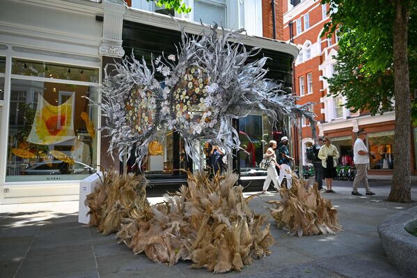 İngiltere'nin başkenti Londra'da "Chelsea in Bloom" etkinliği kapsamında, Chelsea semtinin sokakları çiçeklerle süslendi. - Sputnik Türkiye