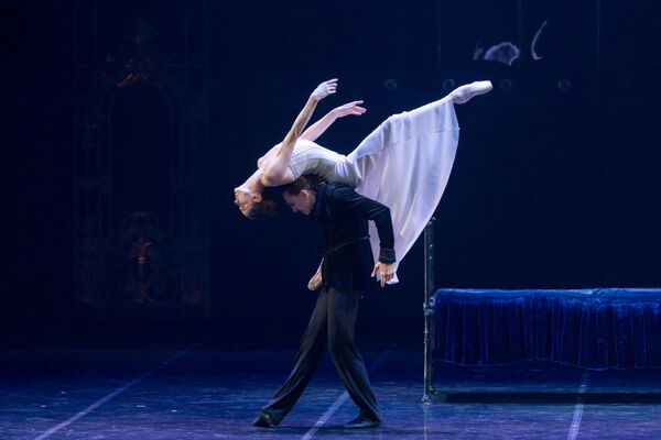 St. Petersburg Devlet Akademik Boris Eifman Bale Tiyatrosu St. Petersburg Devlet Akademik Boris Eifman Bale Tiyatrosu - Sputnik Türkiye