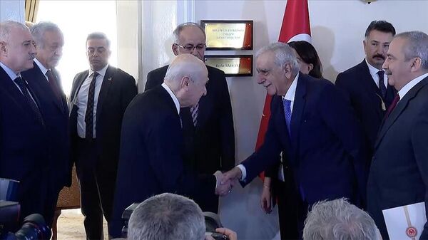 DEM Parti - MHP - Sputnik Türkiye