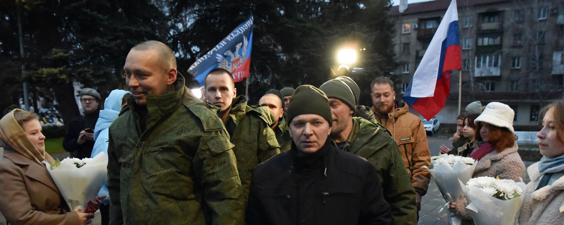 Встреча с освобожденными пленными в ДНР - Sputnik Türkiye, 1920, 25.05.2025