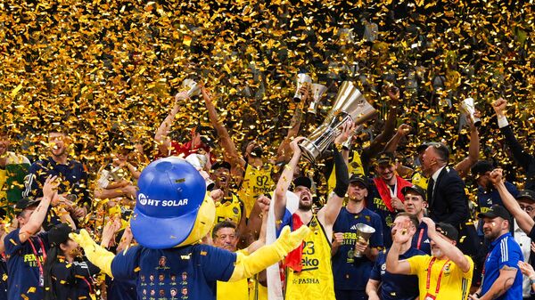  Fenerbahçe Beko Avrupa şampiyonluğunu kazandı - Sputnik Türkiye