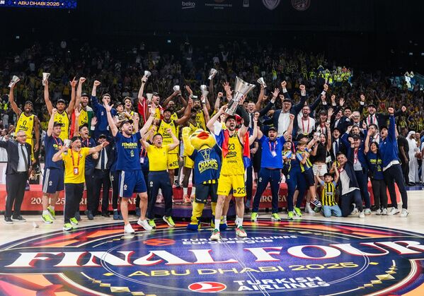 EuroLeague&#x27;de Fransa&#x27;nın Monaco ekibini 81-70 yenen Fenerbahçe Beko tarihinde 2. kez şampiyonluğa ulaştı. - Sputnik Türkiye