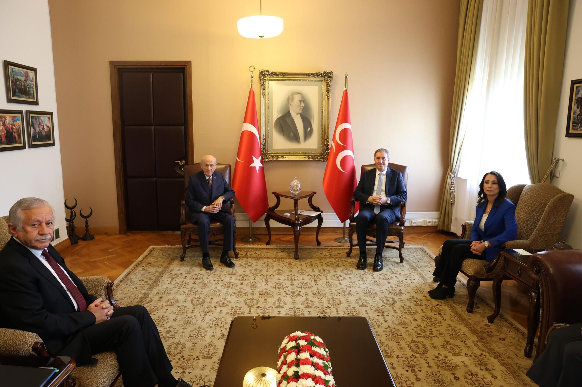 MHP Genel Başkanı Devlet Bahçeli, DEM Parti heyetini TBMM’de kabul etti - Sputnik Türkiye, 1920, 27.05.2025