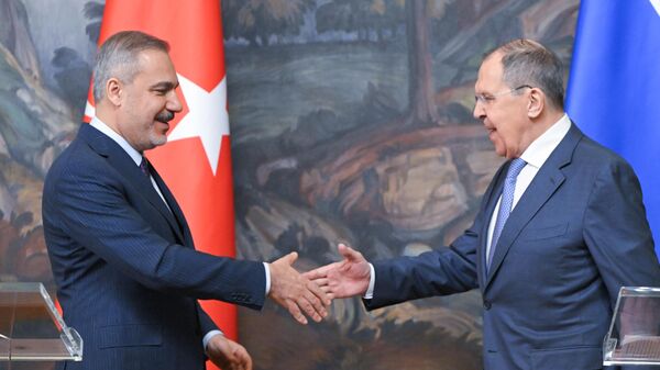 Rusya ve Türkiye вışişleri иakanları Sergey Lavrov ve Hakan Fidan görüşmesi - Sputnik Türkiye