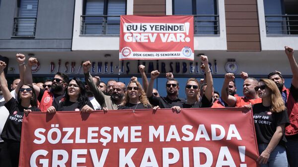 İzmir grev - Sputnik Türkiye