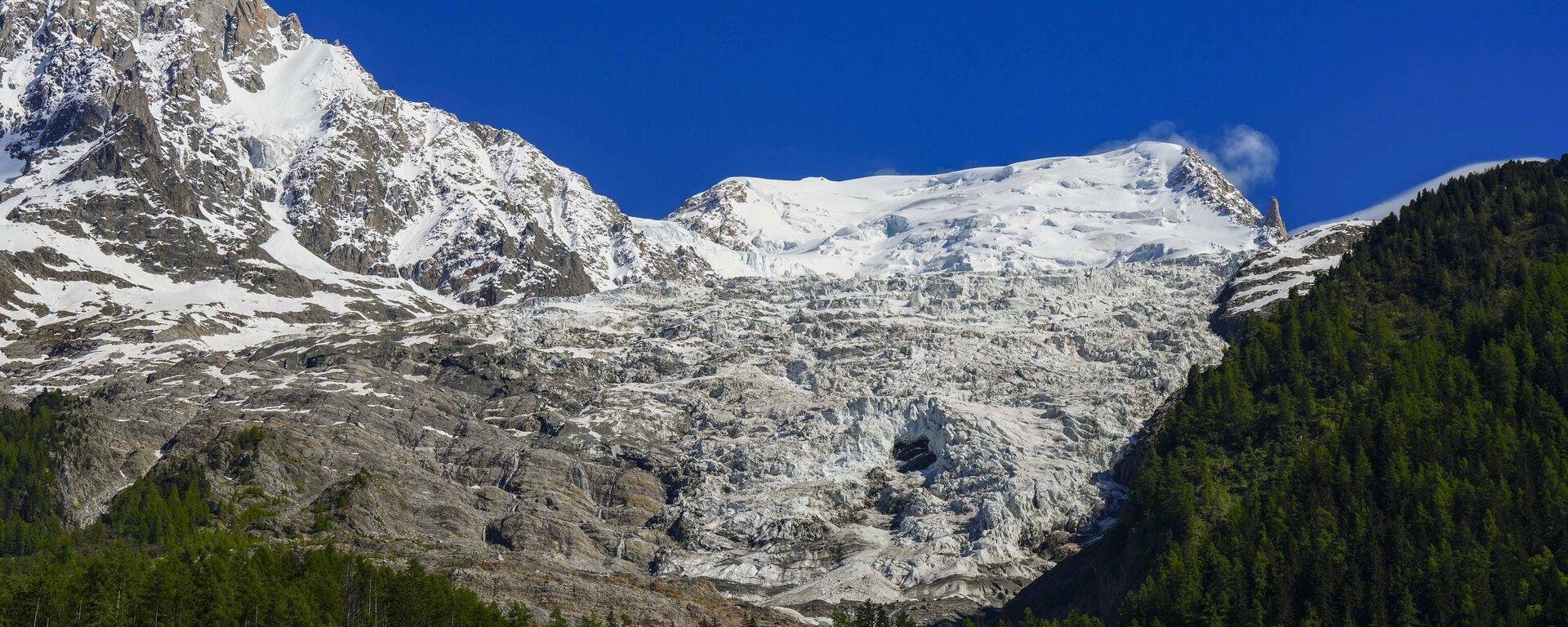 İsviçre’nin Blatten köyünde buzul felaketi - Sputnik Türkiye, 1920, 30.05.2025