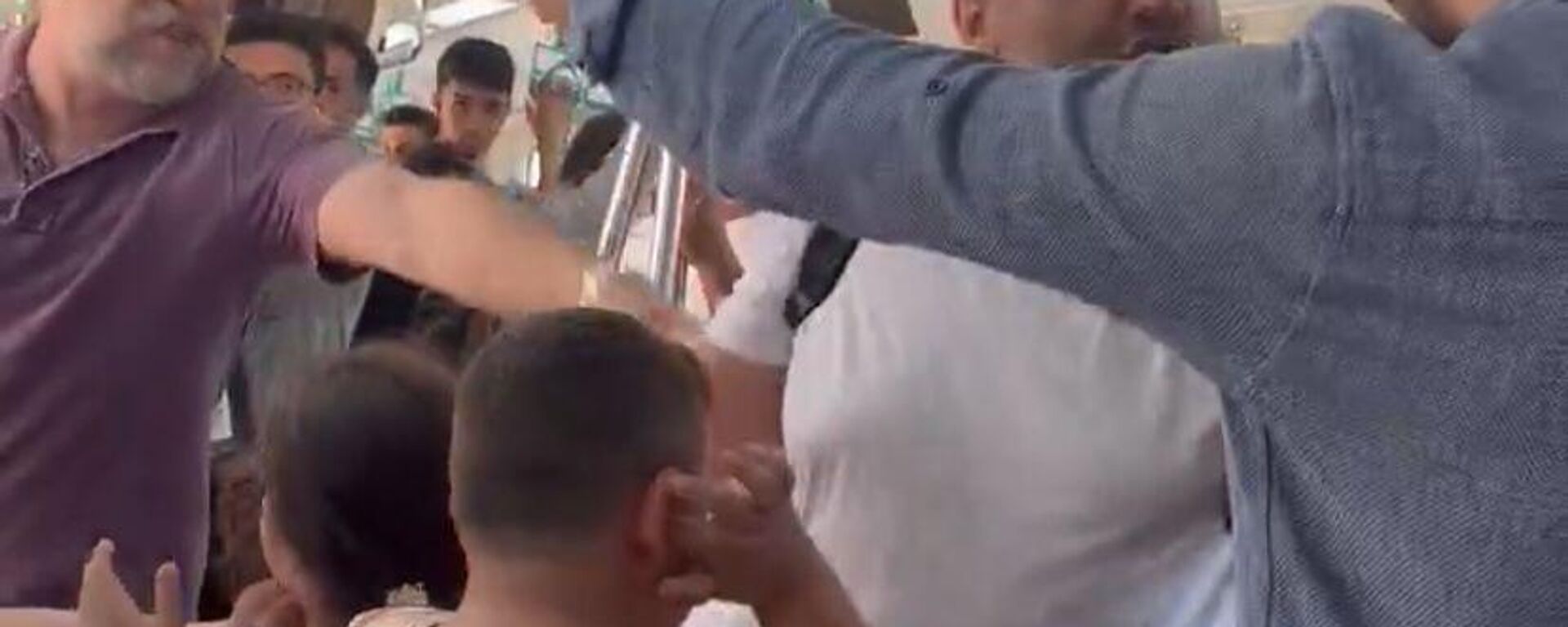 Marmaray'da kavga - Sputnik Türkiye, 1920, 05.06.2025