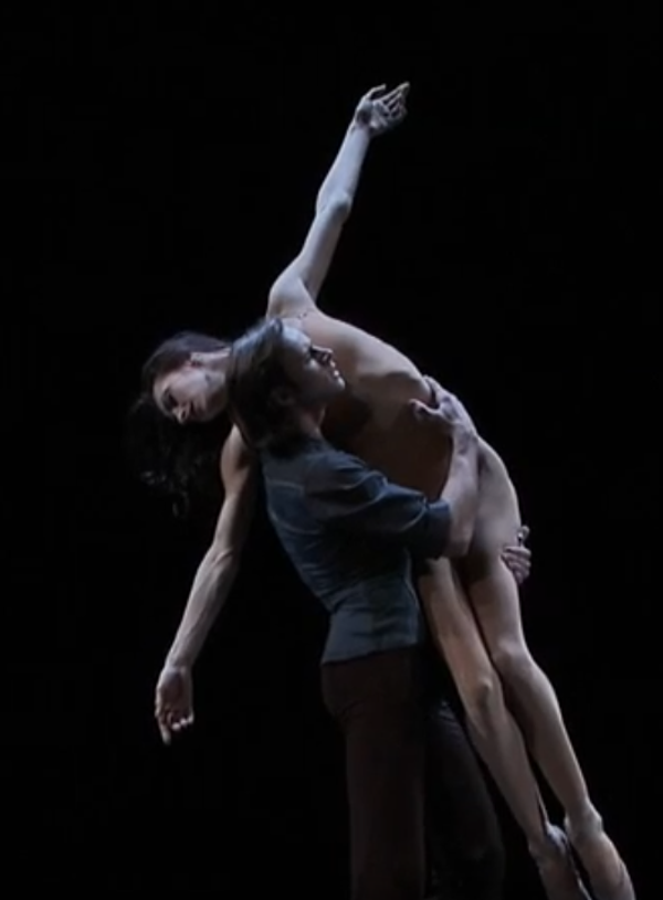 Lev Tolstoy'un dünya edebiyatında iz bırakan başyapıtından ilhamla sahneye uyarlanan bale, 1870'lerin Rusya'sında geçen tutkulu ve trajik bir aşk hikayesini merkezine alıyor - Sputnik Türkiye