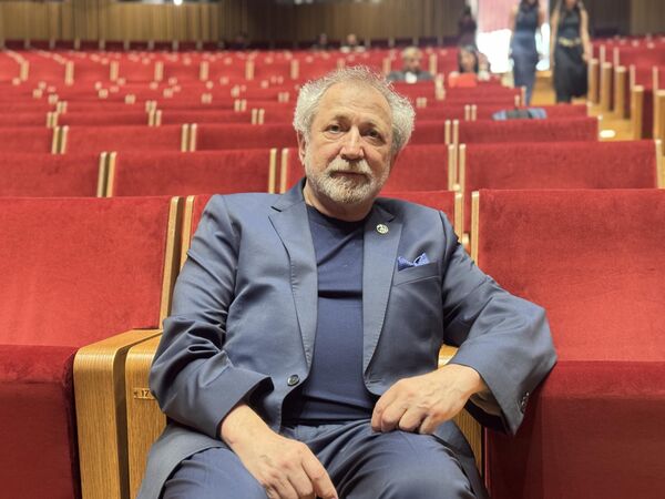 Atatürk Kültür Merkezi (AKM) Türk Telekom Opera Sahnesi'nde izleyiciyle buluşan bale eseri, Rus koreograf Boris Eifman'ın yorumuyla sahneye taşındı. - Sputnik Türkiye