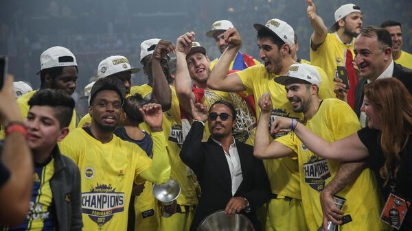 Nusret Gökçe, Şampiyonlar Ligi finalinin partisine bu kez giremedi - Sputnik Türkiye