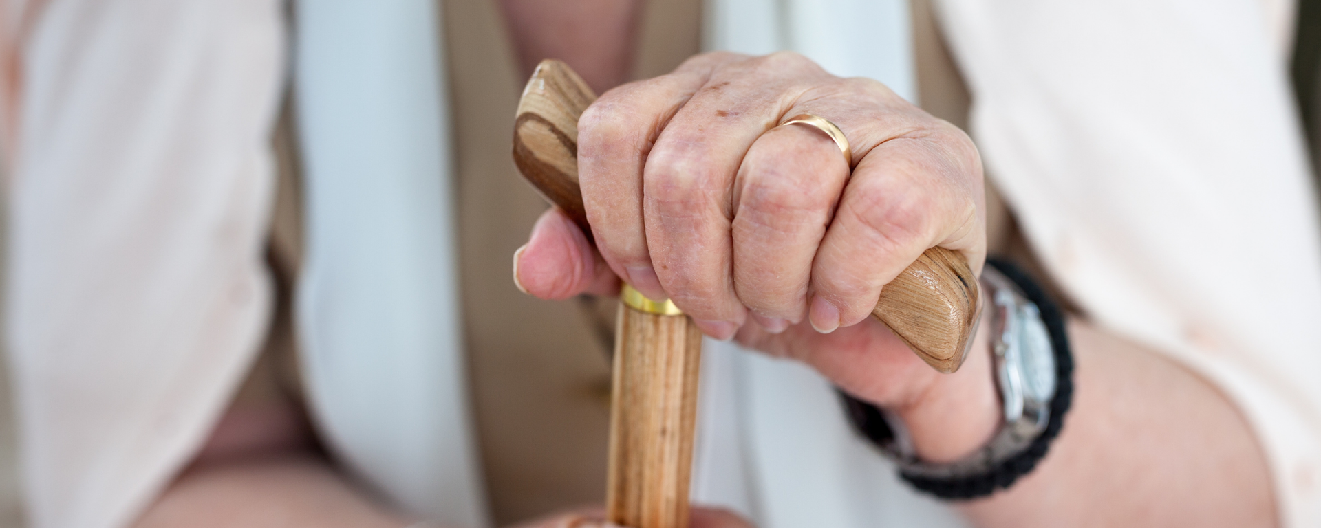 Kanada'da doktor bulmak için gazeteye ilan verdi: Bekleme listesinde 80 binin üzerindeyim - Sputnik Türkiye, 1920, 04.12.2025