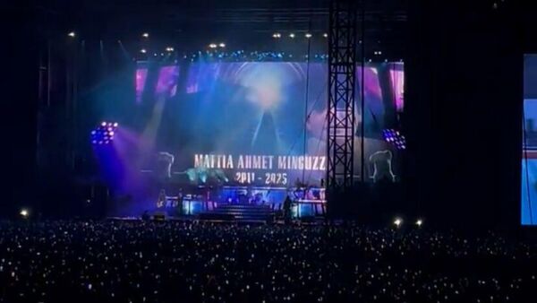 Guns N’ Roses konserde Minguzzi'ye şarkı ithaf etti - Sputnik Türkiye