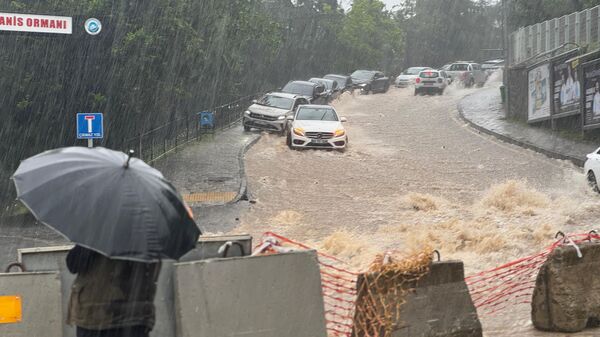 sağanak yağış - Sputnik Türkiye