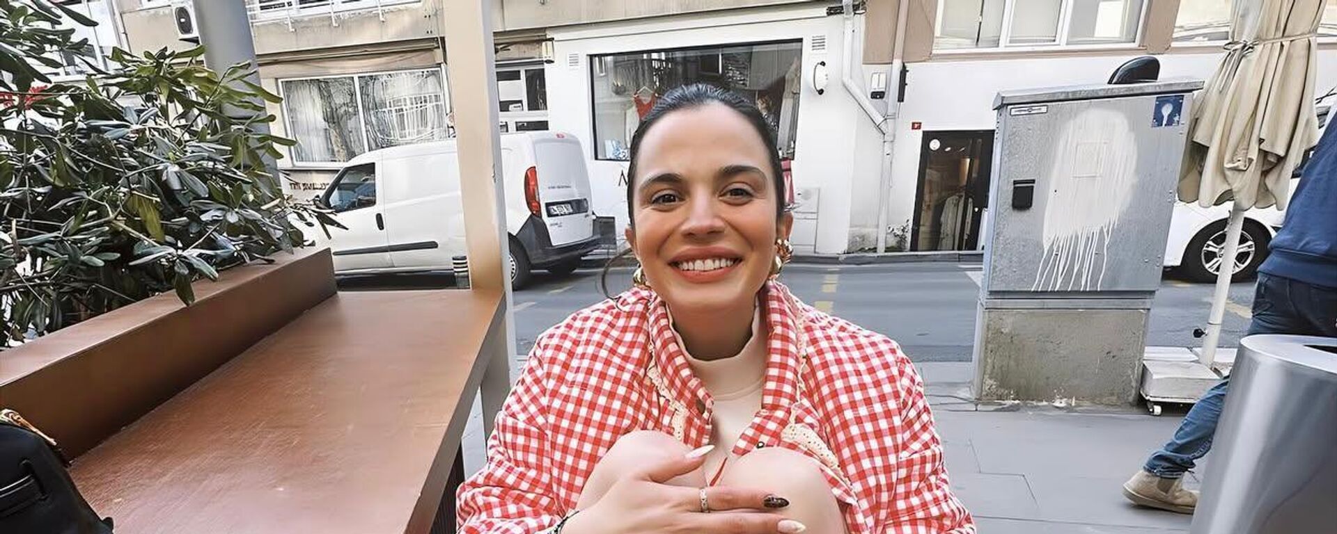 Aslı Bekiroğlu sosyal medya  - Sputnik Türkiye, 1920, 03.06.2025