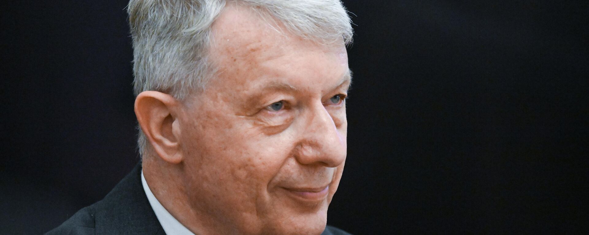 Nghị sĩ Nghị viện châu Âu Fernand Kartheiser - Sputnik Türkiye, 1920, 03.06.2025