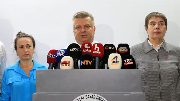 Hastane Başhekimi Prof. Dr. İsmet Topçu - Sputnik Türkiye