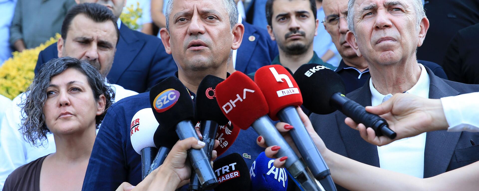 Özgür Özel - Sputnik Türkiye, 1920, 08.06.2025