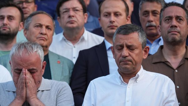 Özgür Özel - Sputnik Türkiye