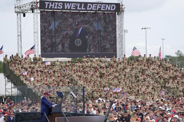 Los Angeles&#x27;a binlerce Ulusal Muhafız göndermemesi durumunda kentin yakılıp yıkılacağını söyleyen Trump, California Valisi Gavin Newsom&#x27;ın &quot;beceriksiz&quot; ve &quot;yetersiz&quot; olduğunu savundu. - Sputnik Türkiye
