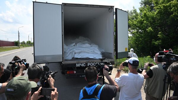 Tủ lạnh chứa thi thể quân nhân Lực lượng vũ trang Ukraina - Sputnik Türkiye