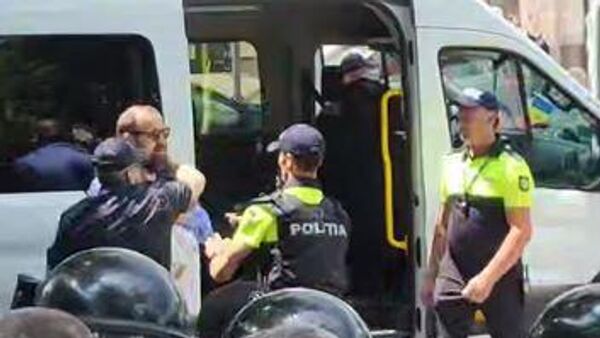 Violencia policial en Moldavia - Sputnik Türkiye