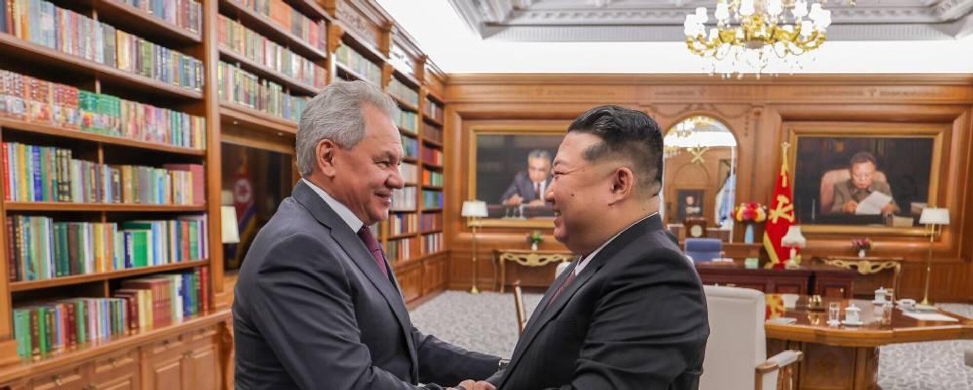 Сергей Шойгу и Ким Чен Ын - Sputnik Türkiye, 1920, 17.06.2025