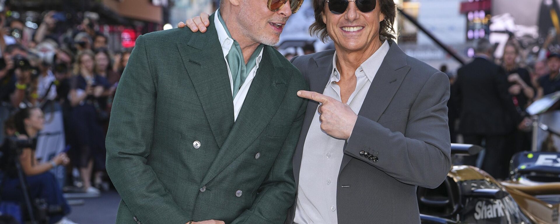 Brad Pitt ve Tom Cruise - Sputnik Türkiye, 1920, 25.06.2025