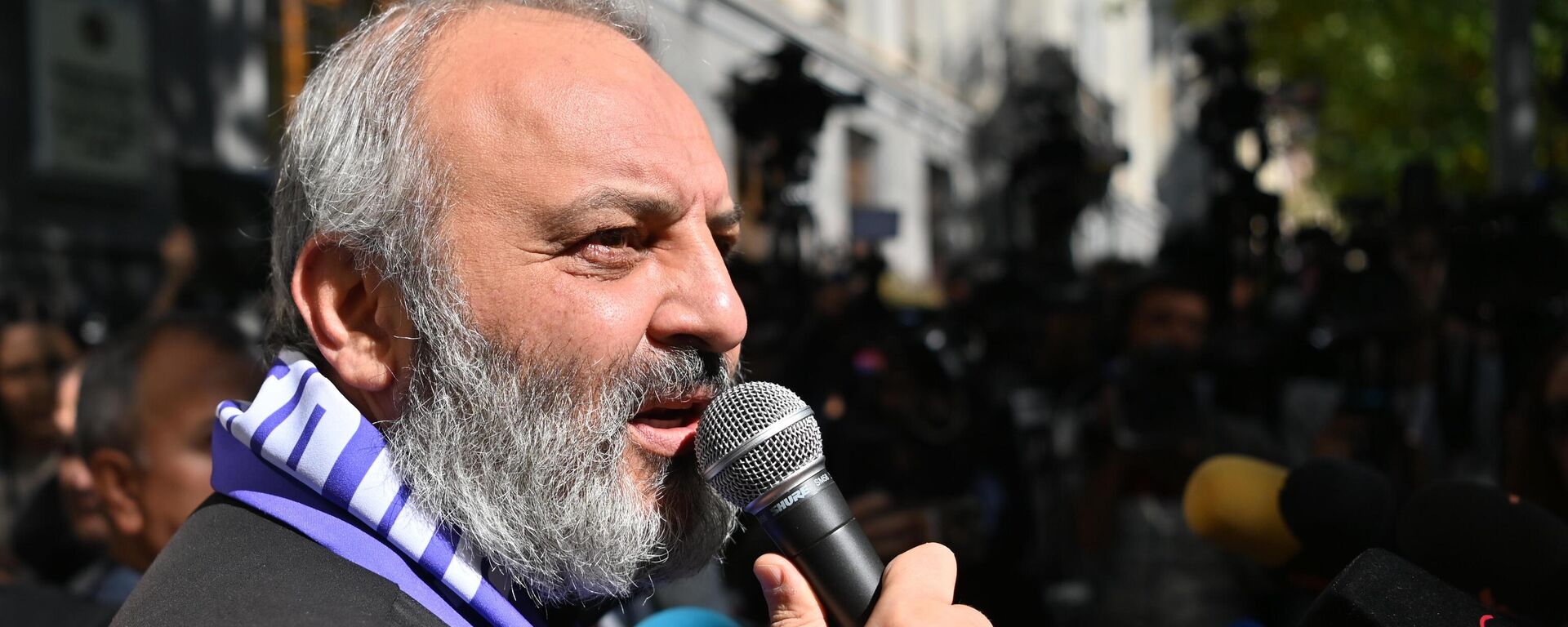 Ermeni Apostolik Kilisesi Başpiskoposu Bagrat Galstanyan - Sputnik Türkiye, 1920, 26.06.2025