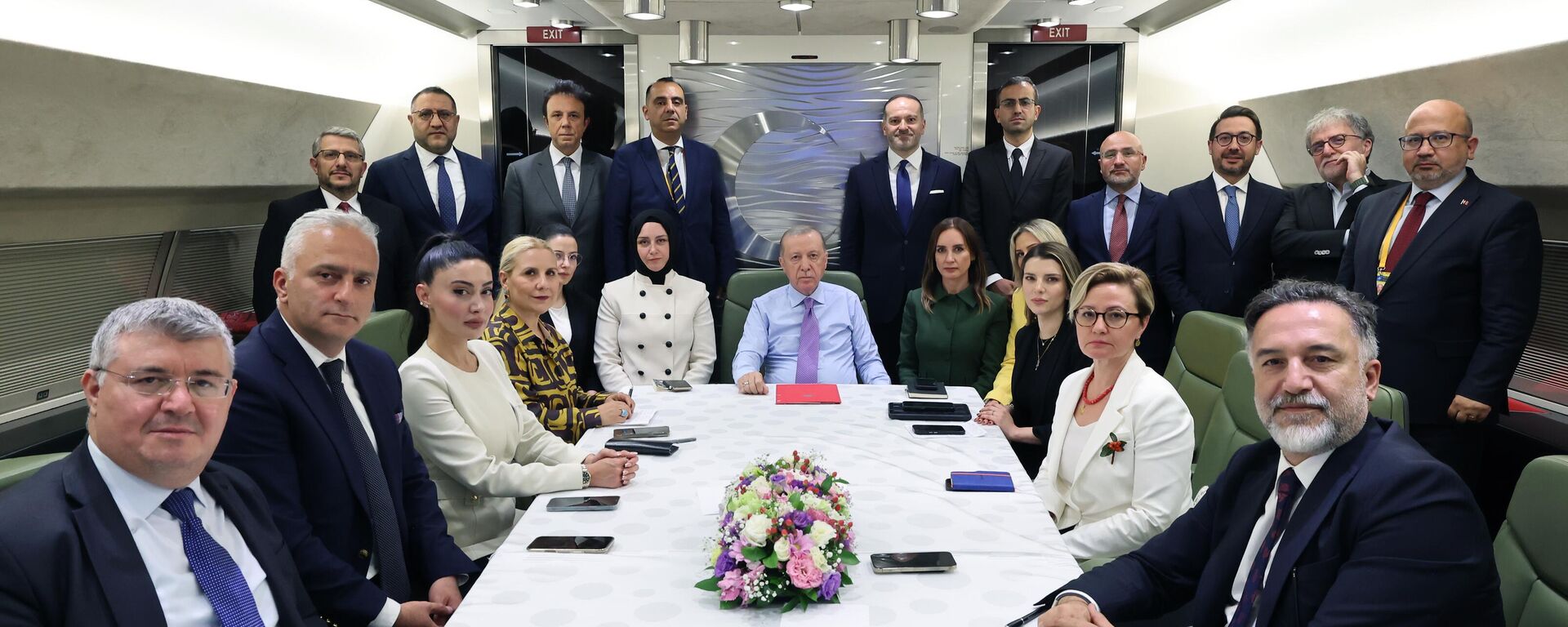 Erdoğan NATO zirvesi görüşmelerini gazetecilere değerlendirdi  - Sputnik Türkiye, 1920, 26.06.2025