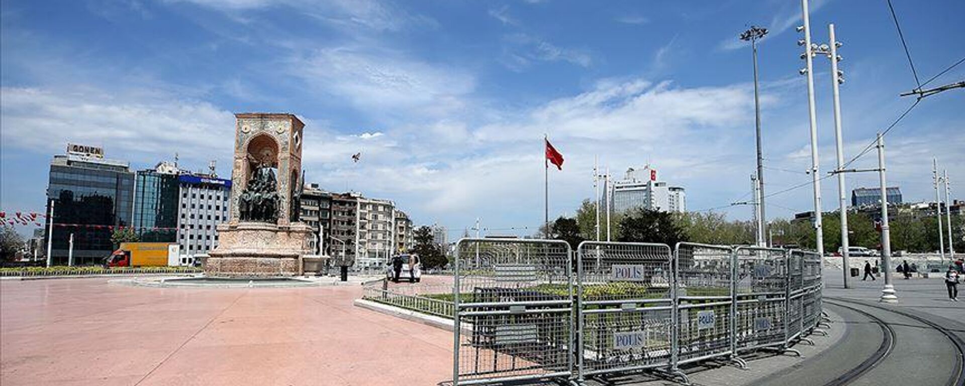 Taksim Meydanı güvenlik önlemi - Sputnik Türkiye, 1920, 01.07.2025