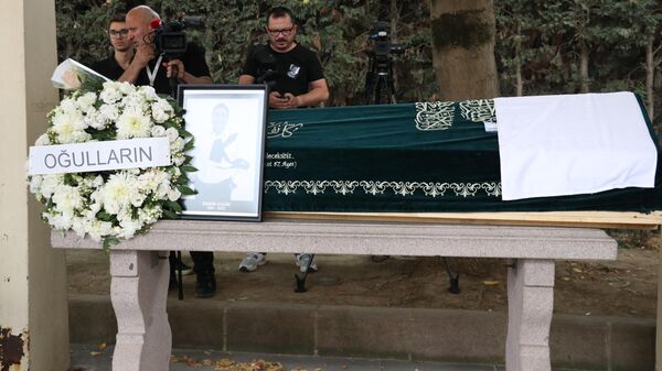 Sabri Ugan - Sputnik Türkiye