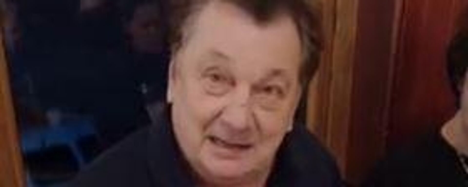 Vedat Milor çay tepkisi - Sputnik Türkiye, 1920, 02.07.2025