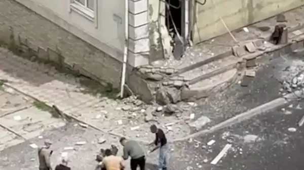 Ukrayna İHA’sı Lugansk merkezini vurdu: 2 yaralı