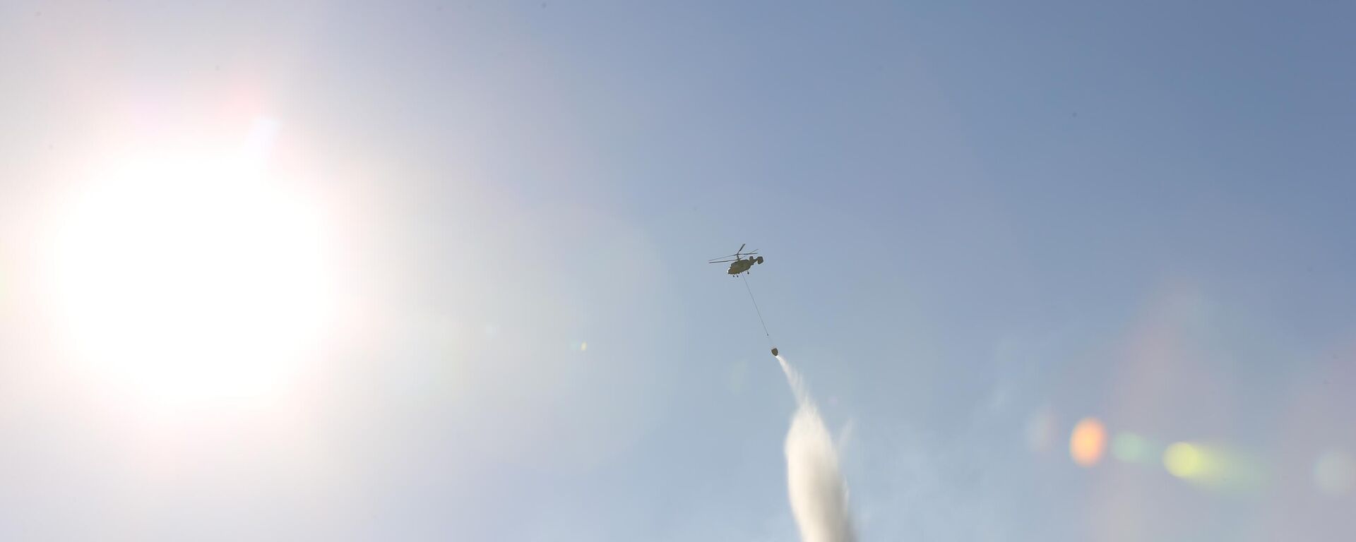 Tarım ve Orman Bakanı Yumaklı, Hatay Dörtyol'daki orman yangınlarına müdahalenin devam ettiğini duyurdu - Sputnik Türkiye, 1920, 05.07.2025