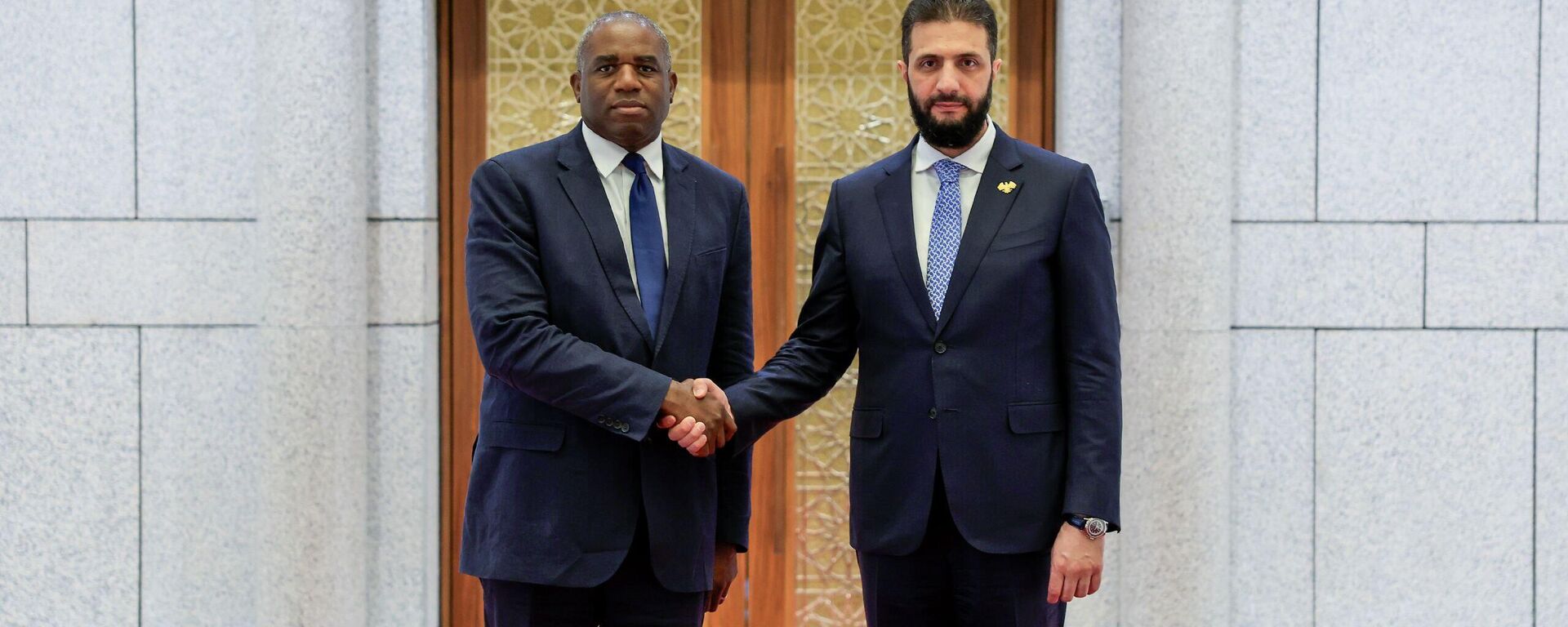 Suriye Cumhurbaşkanı Ahmed Şara, İngiltere Dışişleri Bakanı Lammy'yi kabul etti
 - Sputnik Türkiye, 1920, 05.07.2025