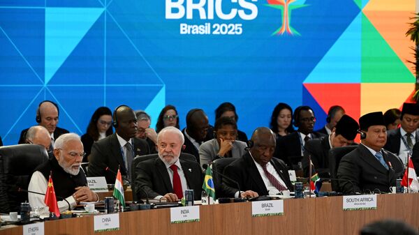 Abertura de sessão plenária na Cúpula de Líderes do BRICS, no Rio de Janeiro, Brasil, em 6 de julho de 2025 - Sputnik Türkiye