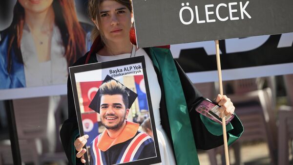Alp Mercan - Sputnik Türkiye