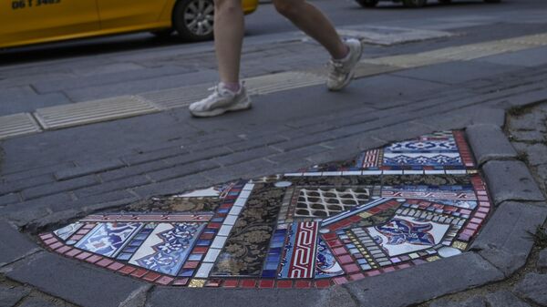 Fransız sokak sanatçısı Ememem, Ankara sokaklarında - Sputnik Türkiye