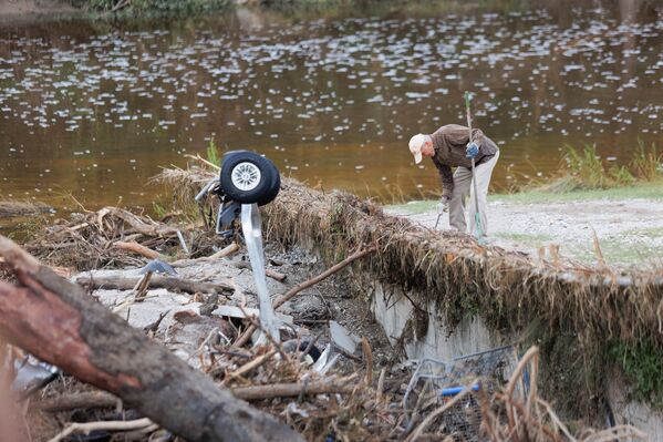 Yetkililer, felaketin ardından kayıpların bulunması için çalışmaların aralıksız devam ettiğini açıkladı. - Sputnik Türkiye