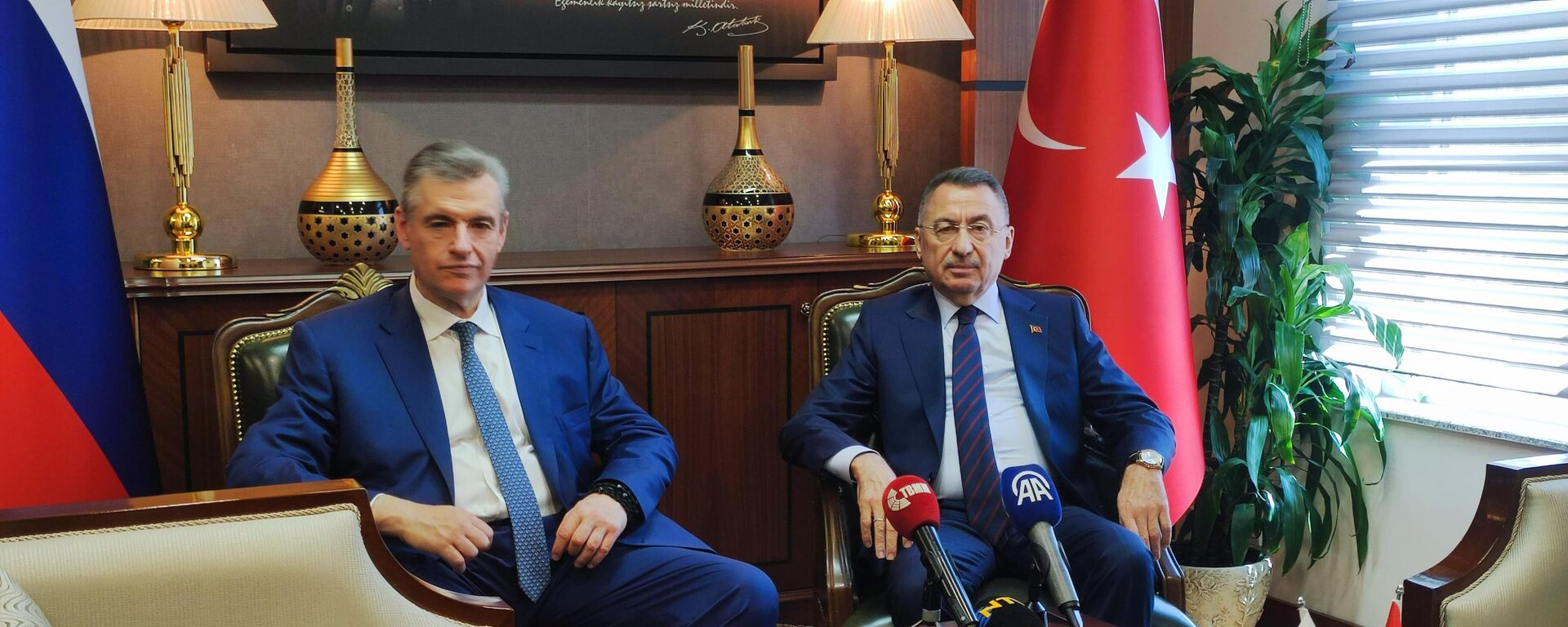 TBMM Dışişleri Komisyonu Başkanı Fuat Oktay, Rusya Federasyonu Devlet Duması Dışişleri Komisyonu Başkanı Leonid Slutskiy  - Sputnik Türkiye, 1920, 10.07.2025