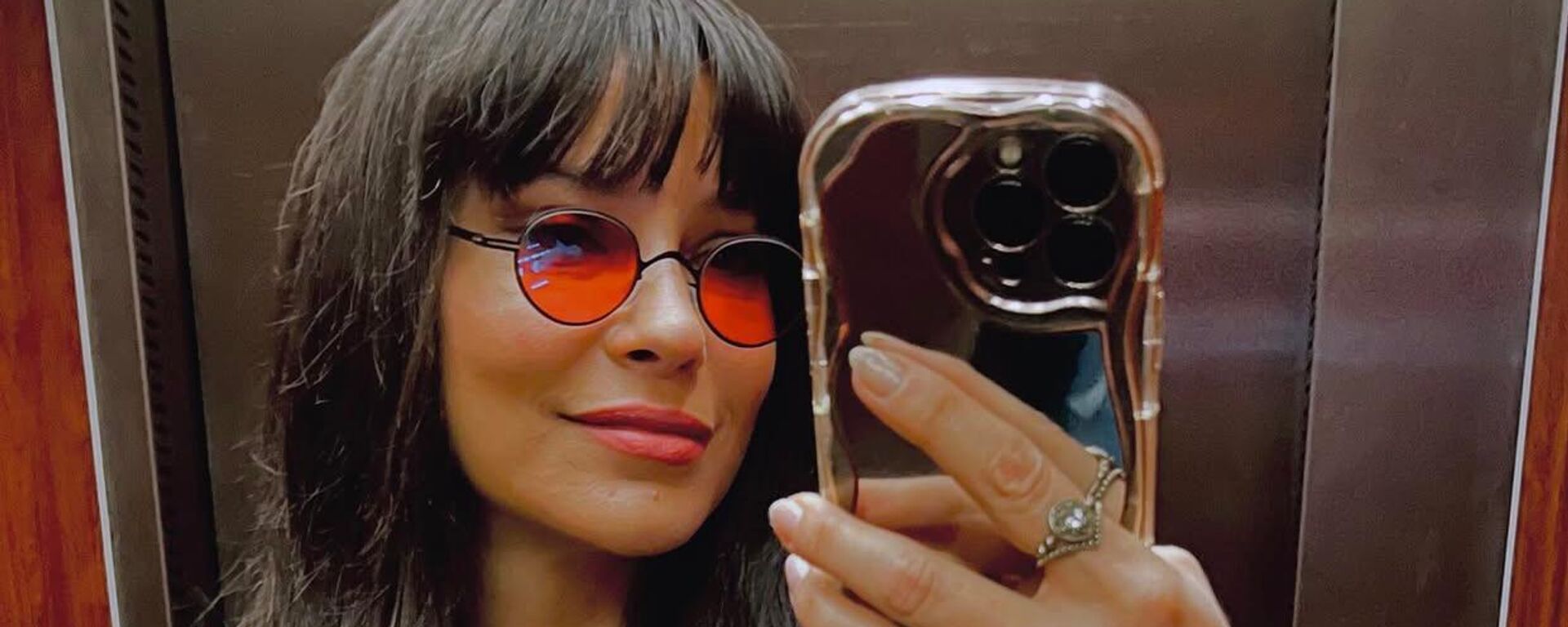 Müjde Uzman sosyal medya  - Sputnik Türkiye, 1920, 10.07.2025